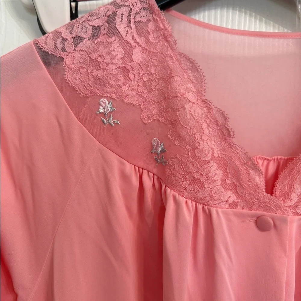 Vintage Shadowline button up dressing gown medium pink nylon embroidered lace